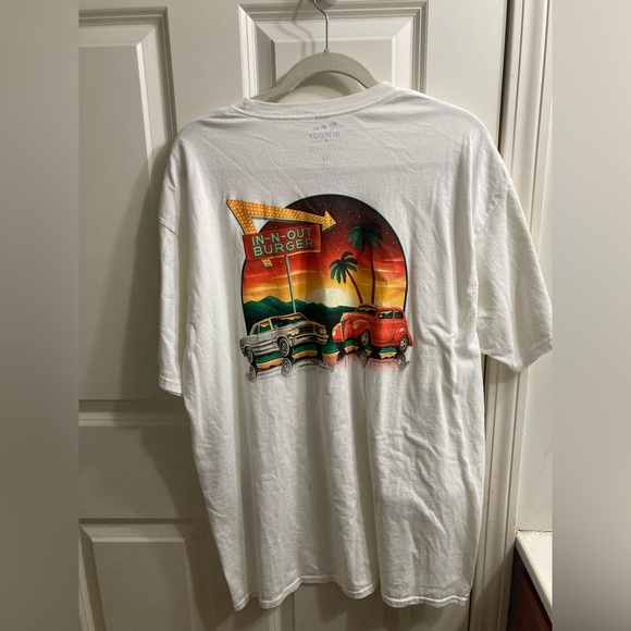 In-N-Out XL T-shirt - California- New - Picture 2 of 5